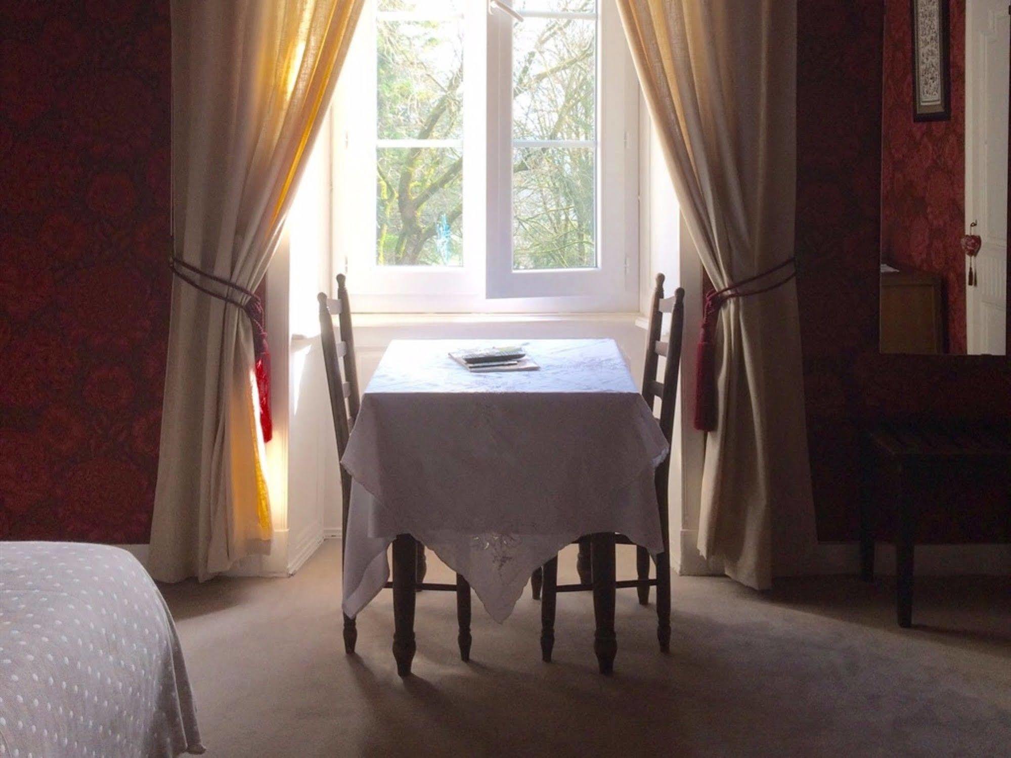 Hotel De France Et De Russie Thiviers Экстерьер фото